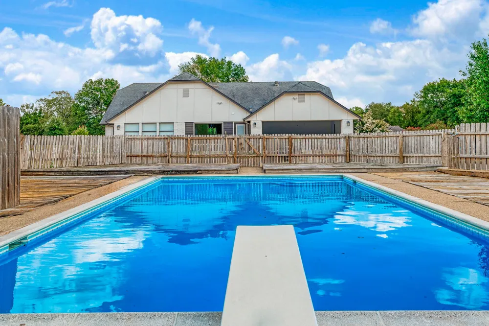 7123 Heather Lane Paris, TX 75462