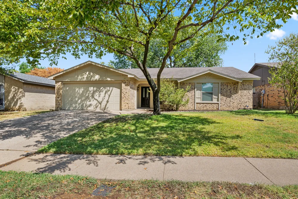 2507 Mardell Drive Arlington, TX 76016