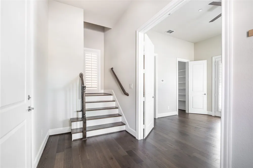 4116 Runyon Road Addison, TX 75001