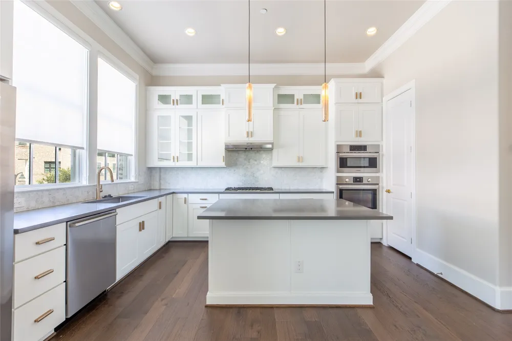 4116 Runyon Road Addison, TX 75001