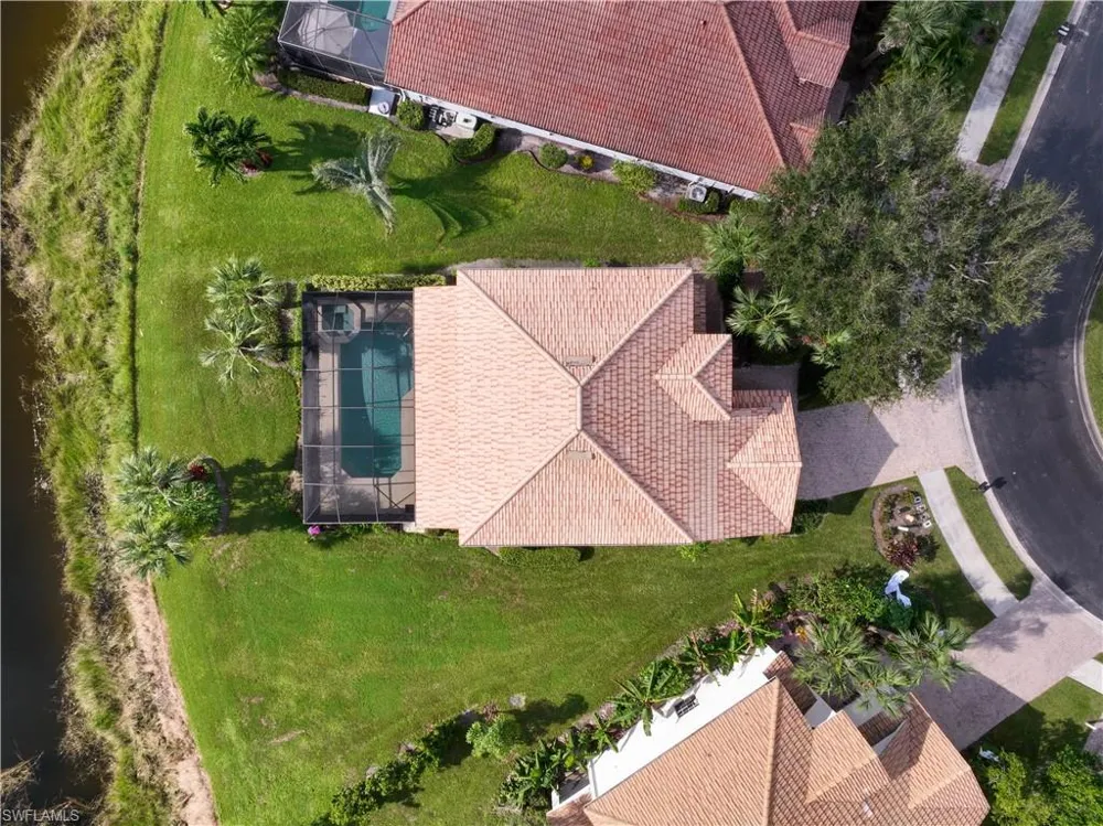 2133 Fairmont Lane Naples, FL 34120