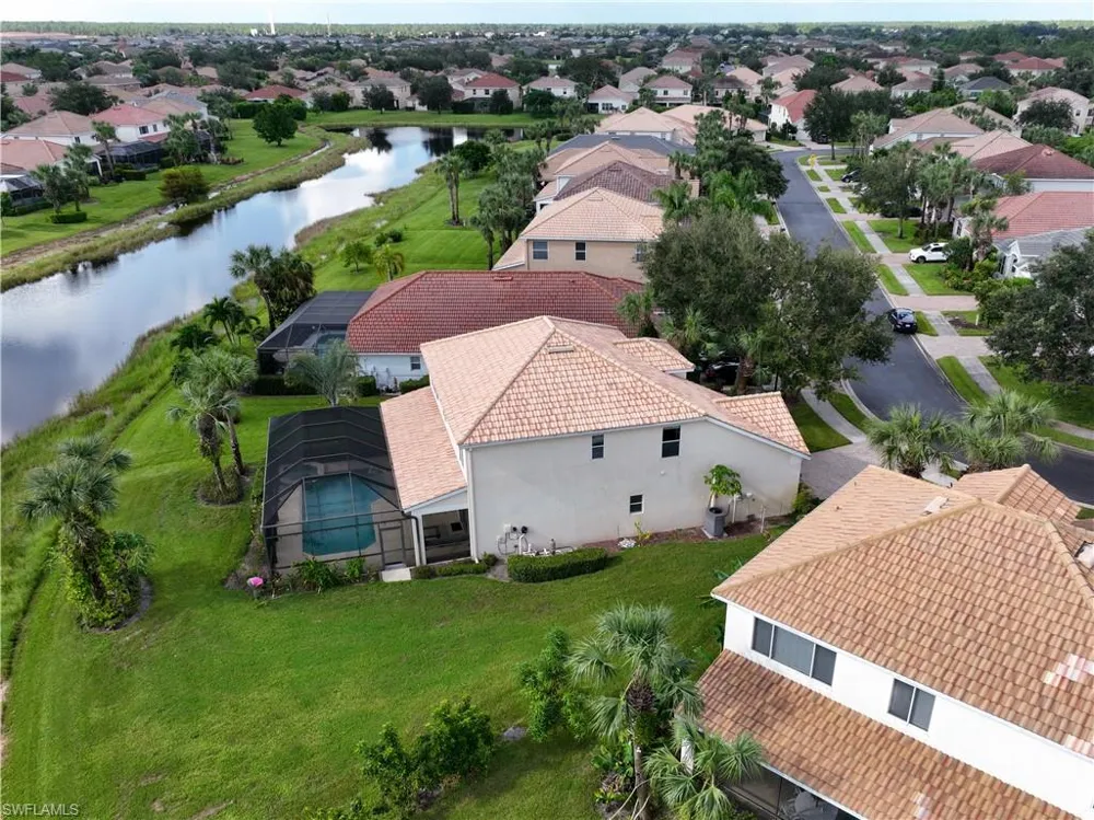 2133 Fairmont Lane Naples, FL 34120
