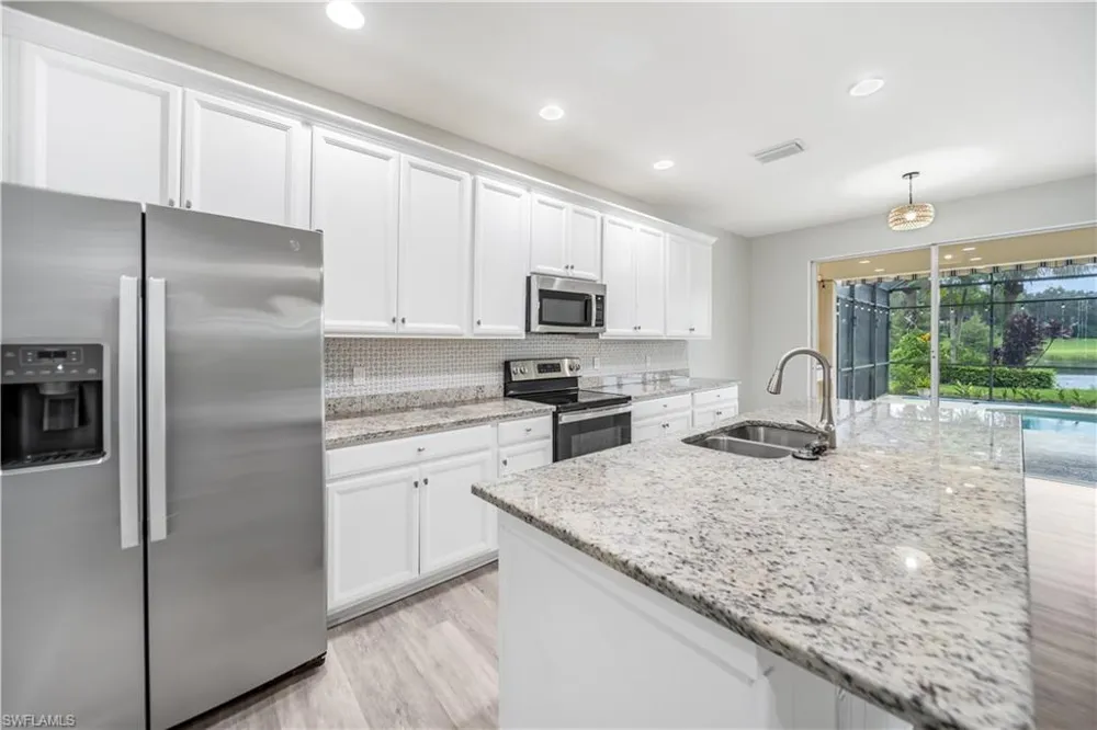 2133 Fairmont Lane Naples, FL 34120