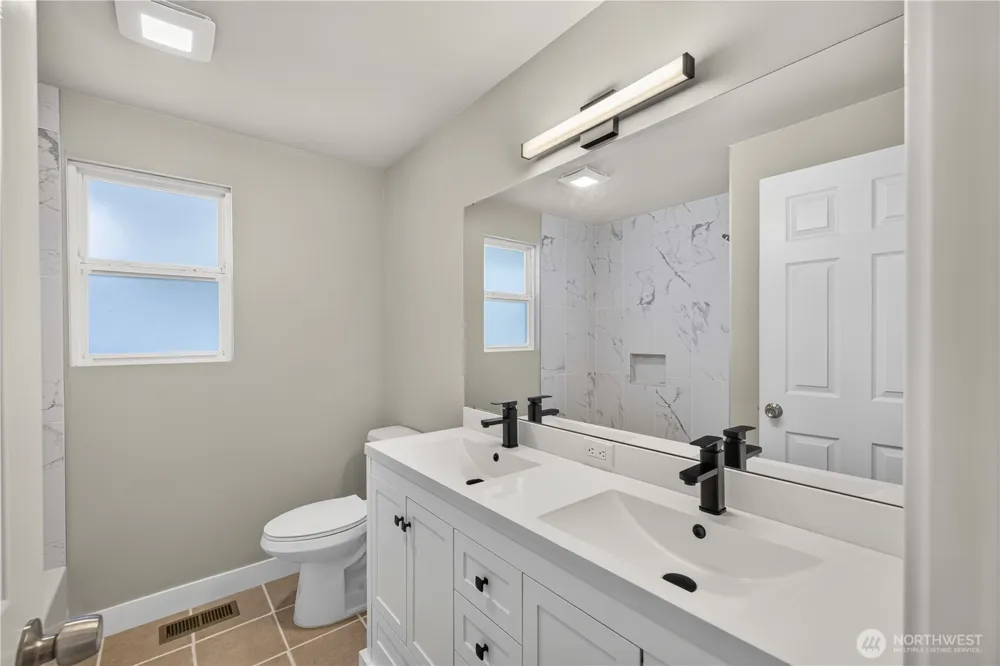 1550 NE 8th Avenue Oak Harbor, WA 98277