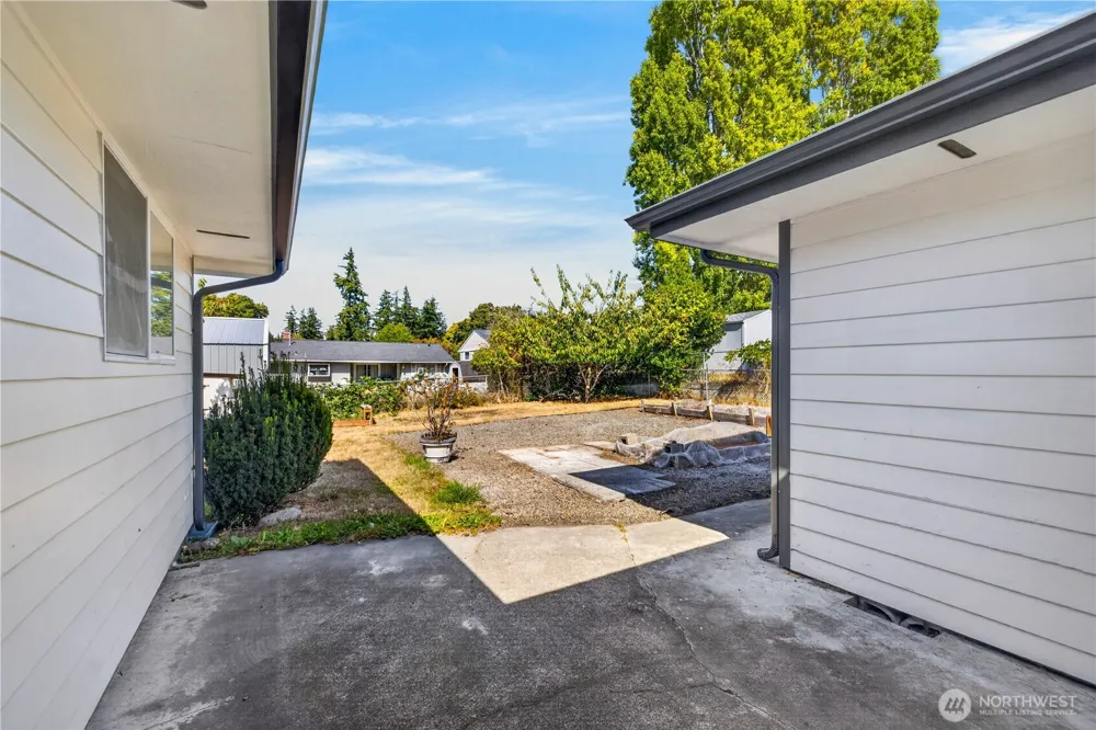 1550 NE 8th Avenue Oak Harbor, WA 98277