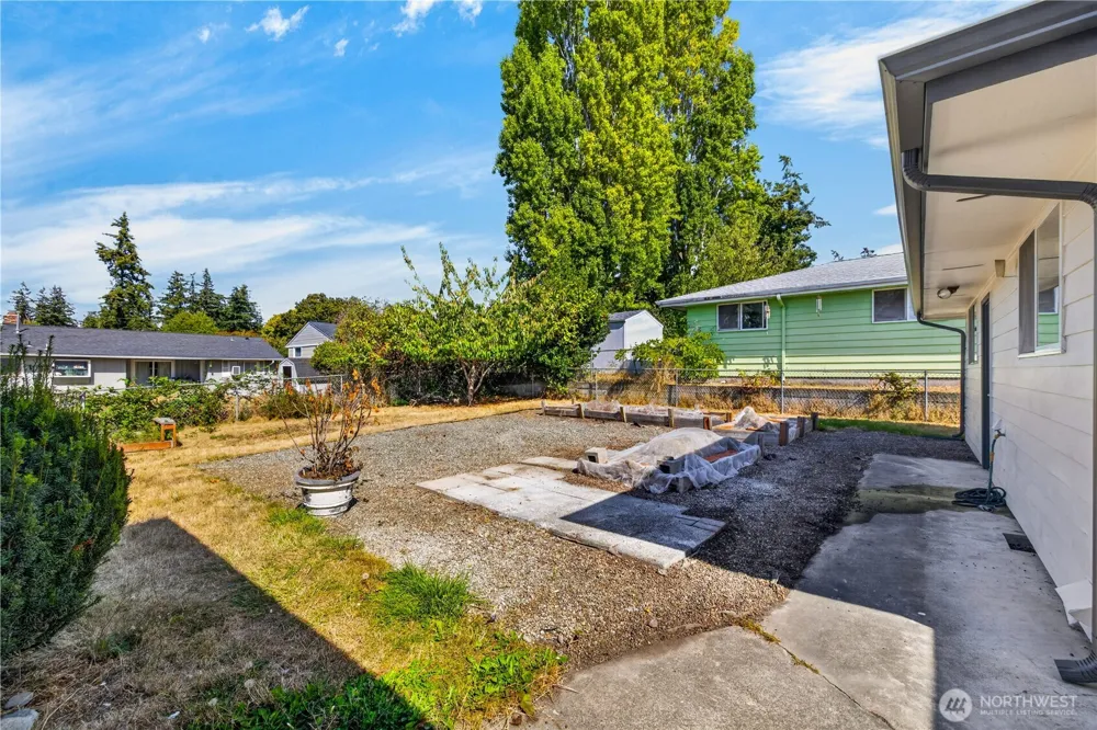 1550 NE 8th Avenue Oak Harbor, WA 98277