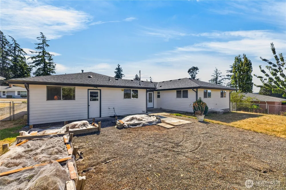 1550 NE 8th Avenue Oak Harbor, WA 98277