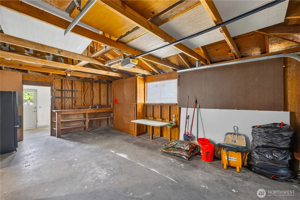 1550 NE 8th Avenue Oak Harbor, WA 98277