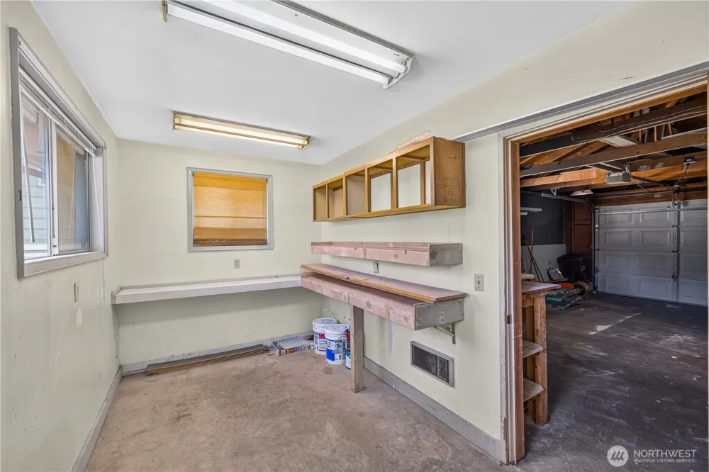 1550 NE 8th Avenue Oak Harbor, WA 98277