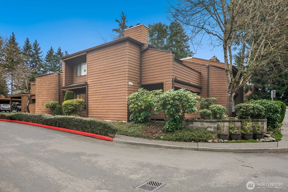 11510 NE 128th Street #2 Kirkland, WA 98034