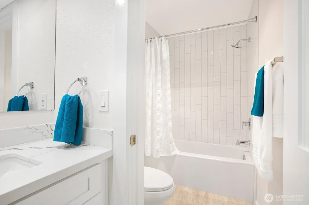 11510 NE 128th Street #2 Kirkland, WA 98034