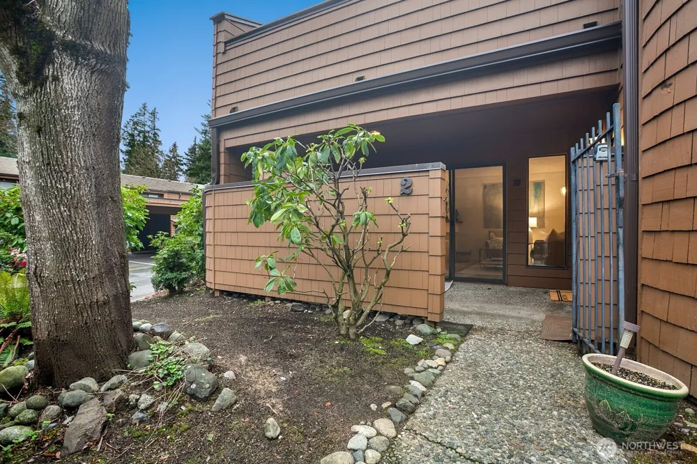 11510 NE 128th Street #2 Kirkland, WA 98034