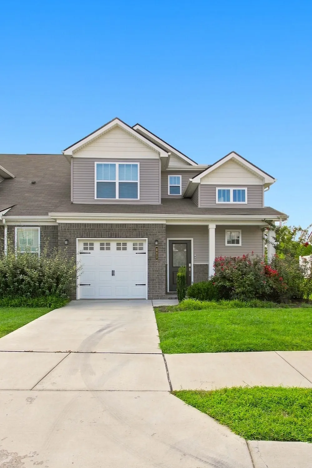 683 Birdie Dr Spring Hill, TN 37174
