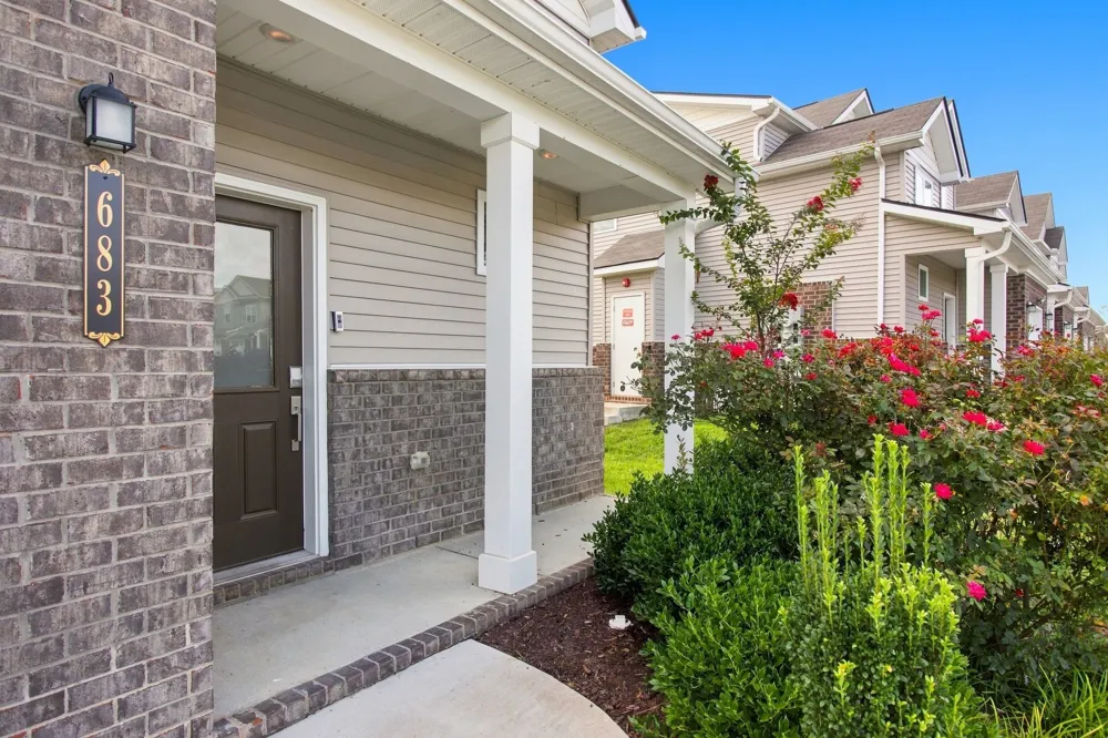 683 Birdie Dr Spring Hill, TN 37174
