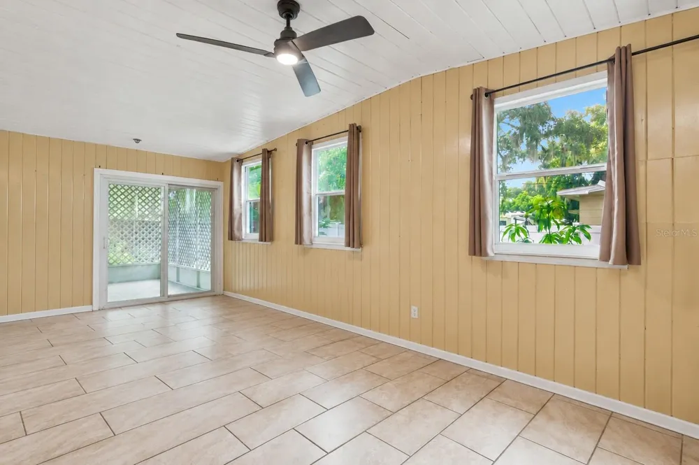 416 BROXBURN AVENUE Temple Terrace, FL 33617