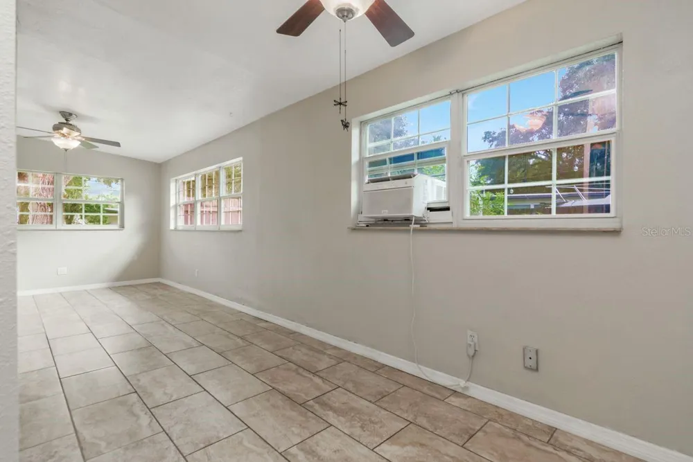 416 BROXBURN AVENUE Temple Terrace, FL 33617