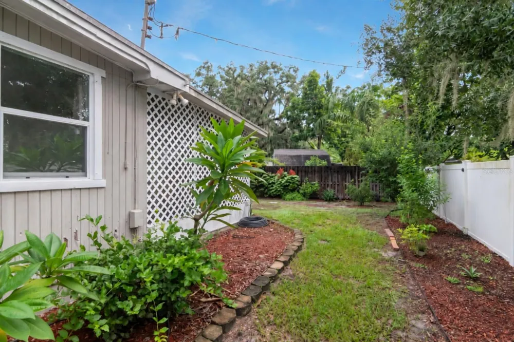 416 BROXBURN AVENUE Temple Terrace, FL 33617