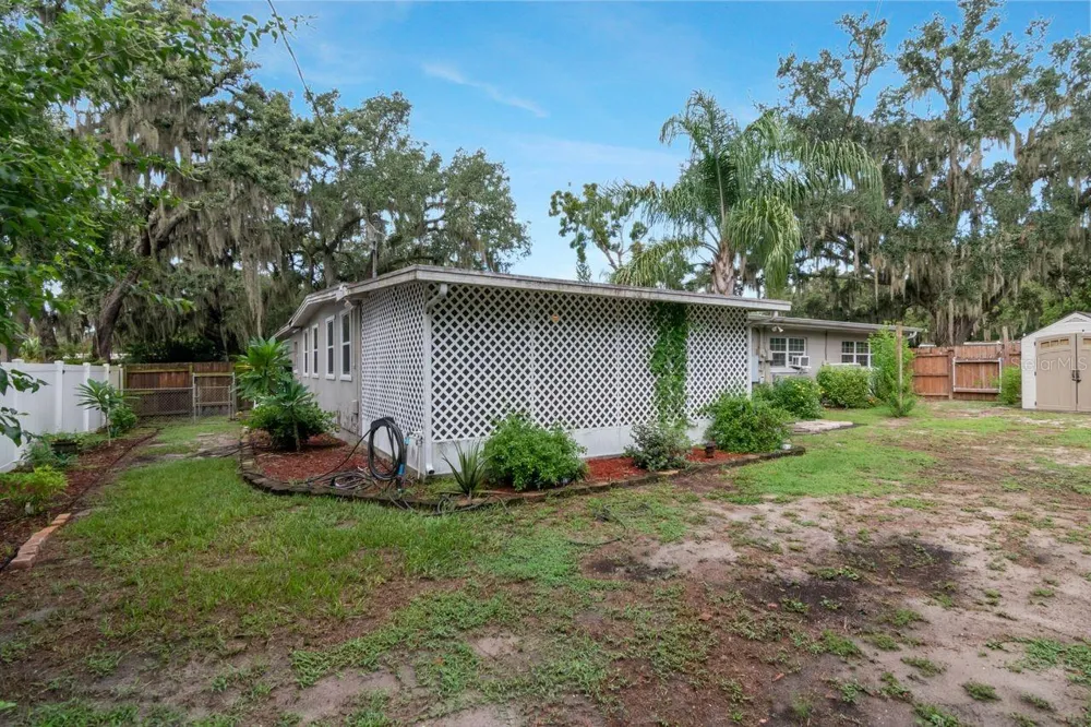 416 BROXBURN AVENUE Temple Terrace, FL 33617