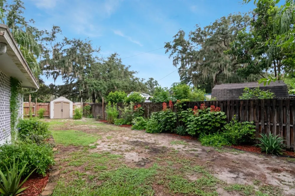 416 BROXBURN AVENUE Temple Terrace, FL 33617