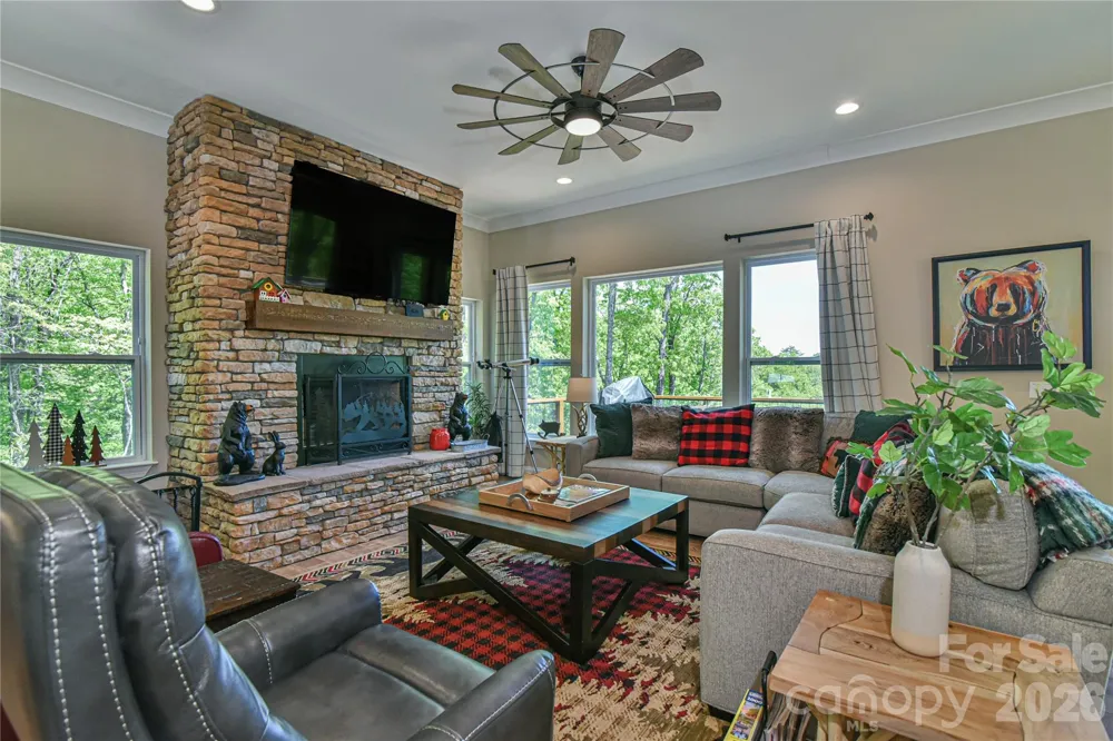 1914 Catawba Falls Parkway Black Mountain, NC 28711