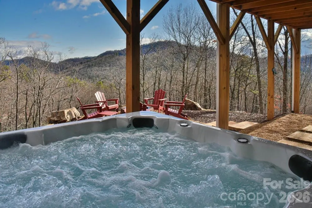 1914 Catawba Falls Parkway Black Mountain, NC 28711