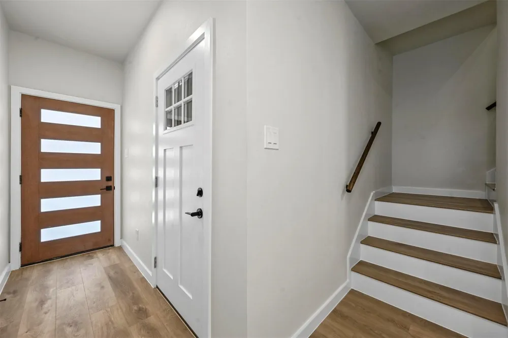 2409 Jeffries Street Dallas, TX 75215