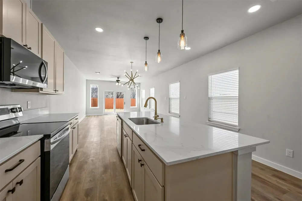 2409 Jeffries Street Dallas, TX 75215