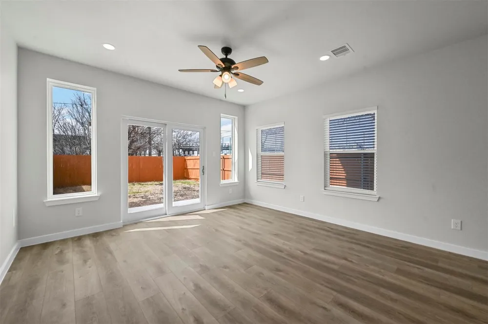 2409 Jeffries Street Dallas, TX 75215
