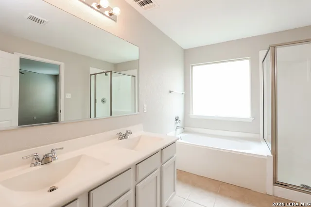 3003 Candleside San Antonio, TX 78244