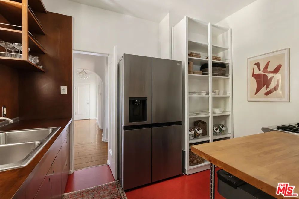 450 Sycamore Avenue Los Angeles, CA 90036