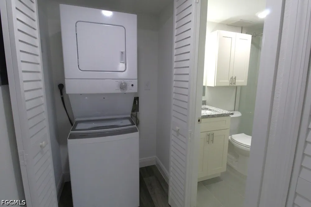 Dublin Circle #101 Fort Myers, FL 33908