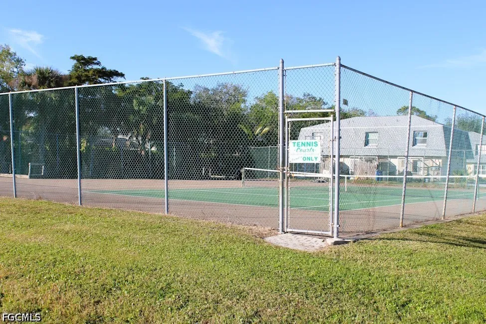Dublin Circle #101 Fort Myers, FL 33908