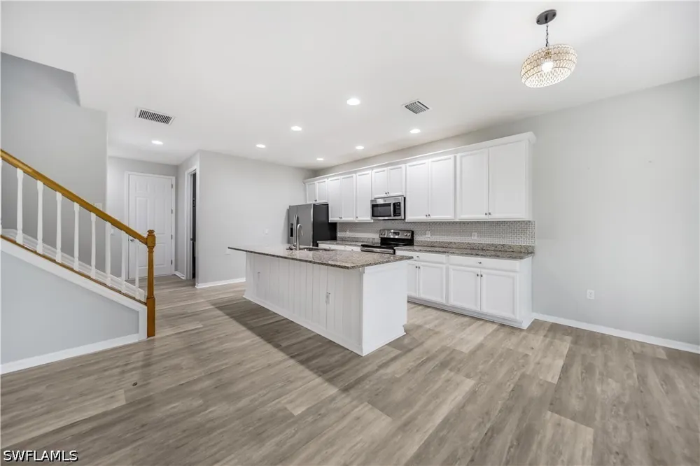 Fairmont Lane Naples, FL 34120