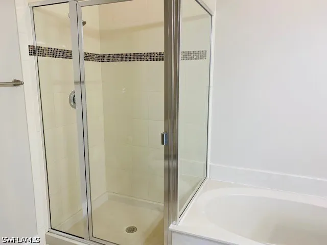 BRISTOL CIRCLE Naples, FL 34120