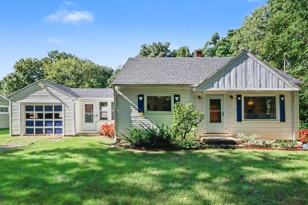 6935 Ravine Road Kalamazoo, MI 49009