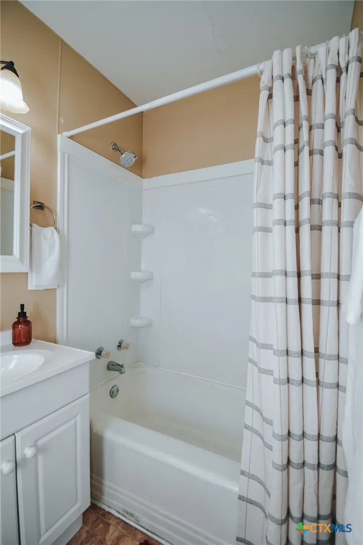 1503 E Virginia Avenue Victoria, TX 77901