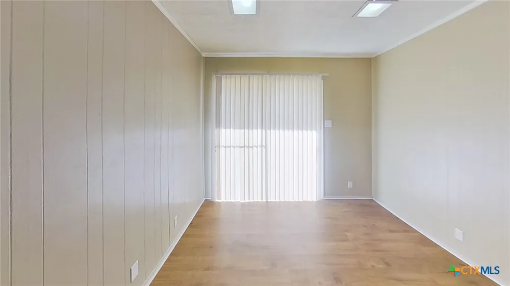 1503 E Virginia Avenue Victoria, TX 77901
