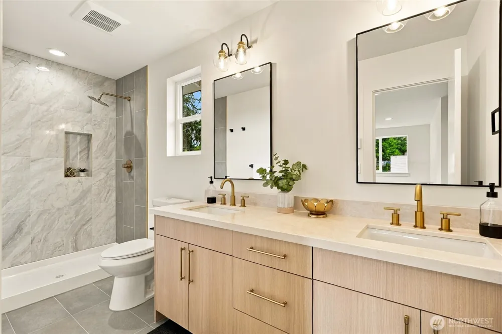 5513 Fleming Street #B Everett, WA 98203