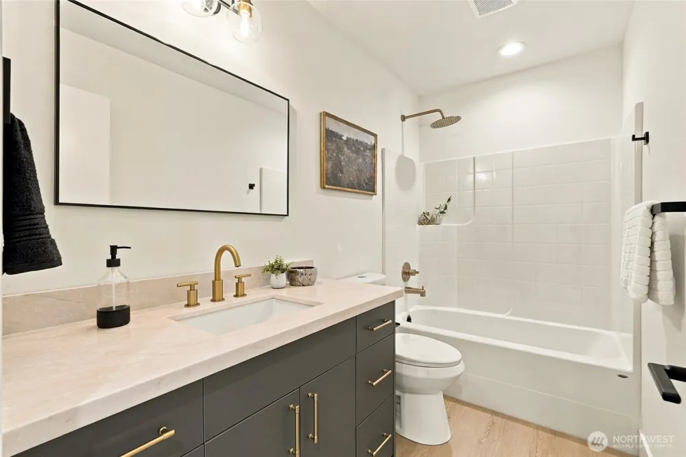 5513 Fleming Street #B Everett, WA 98203