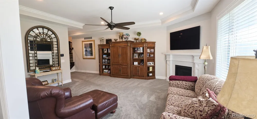 16080 Royal Park Drive S Fraser City, MI 48026