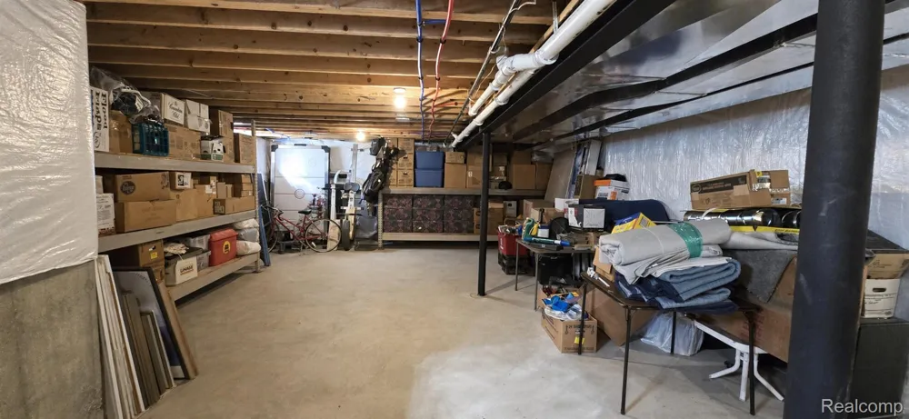 16080 Royal Park Drive S Fraser City, MI 48026