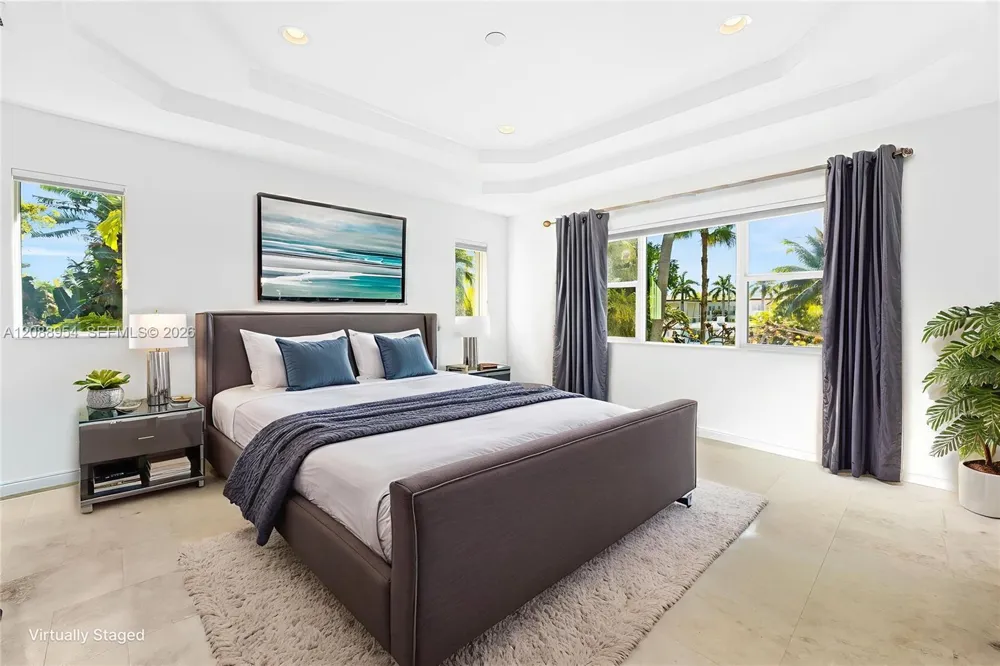 1490 Cleveland Rd Miami Beach, FL 33141