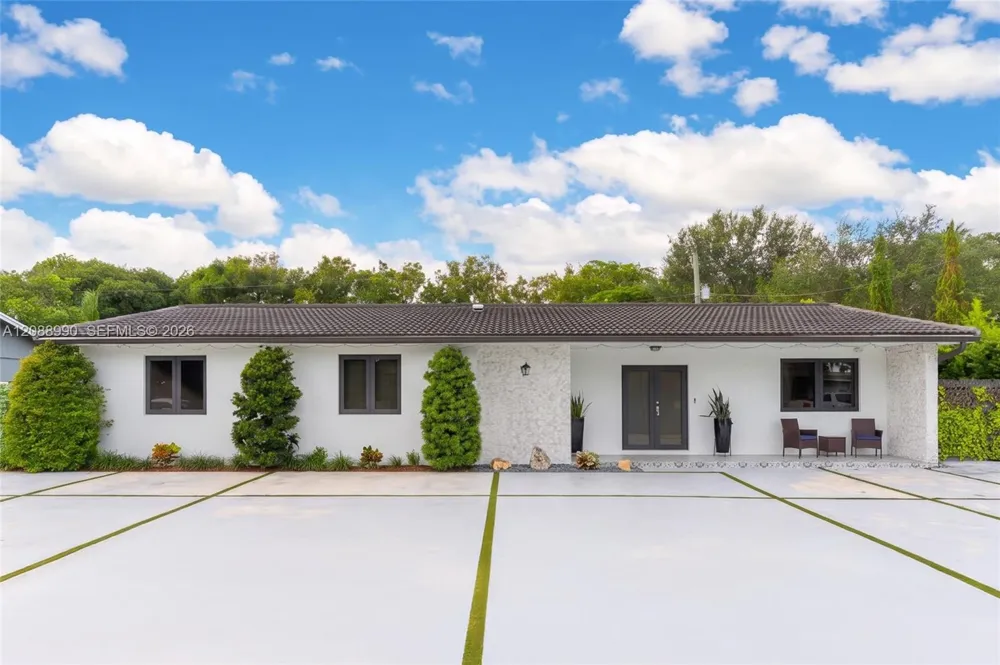 10010 SW 85th Ter Miami, FL 33173