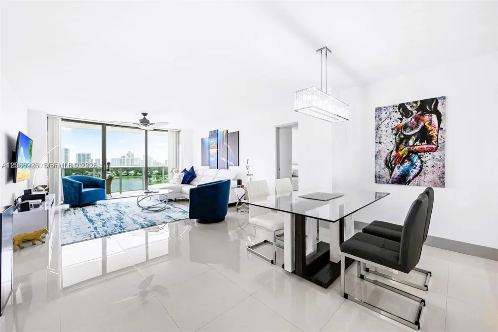 3675 Country Club Dr #1006 Aventura, FL 33180