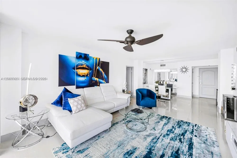 3675 Country Club Dr #1006 Aventura, FL 33180