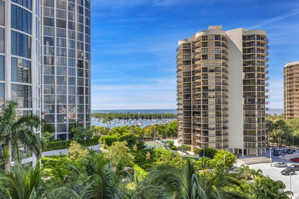 2831 S Bayshore Dr #702 Miami, FL 33133