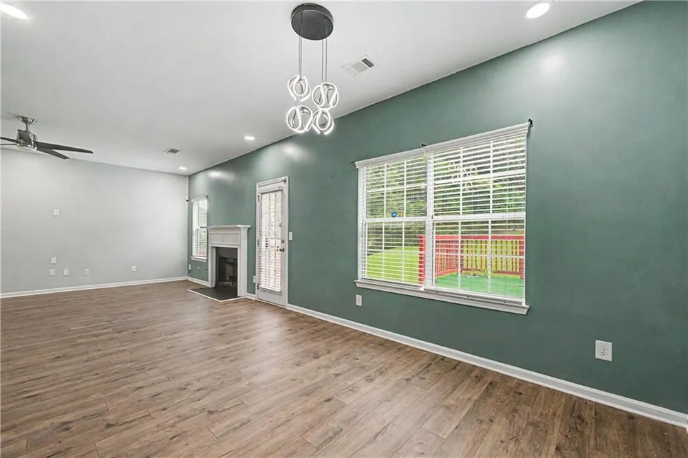 3719 Big Horn Court Ellenwood, GA 30294
