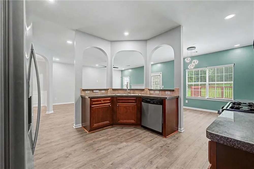 3719 Big Horn Court Ellenwood, GA 30294