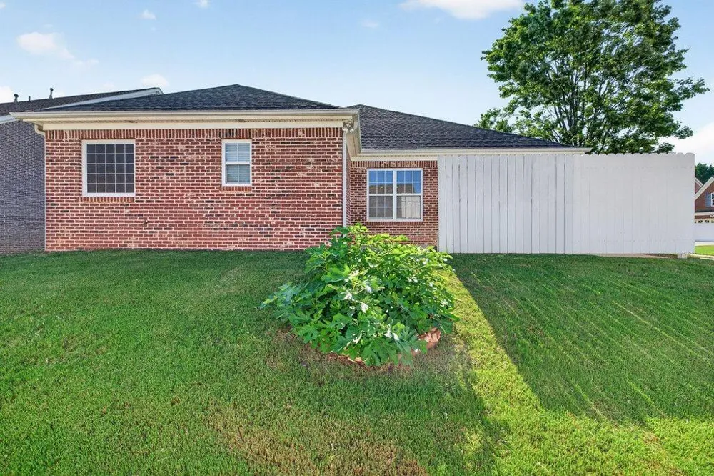 1237 Laurelwood Lane Lawrenceville, GA 30045