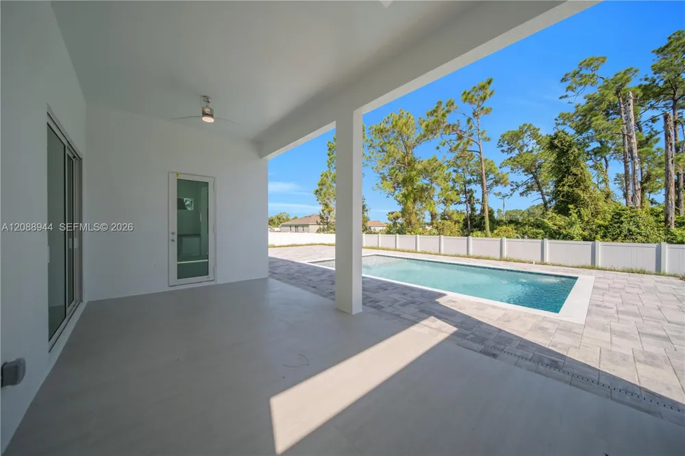 3710 SW 6th St Lehigh Acres, FL 33976
